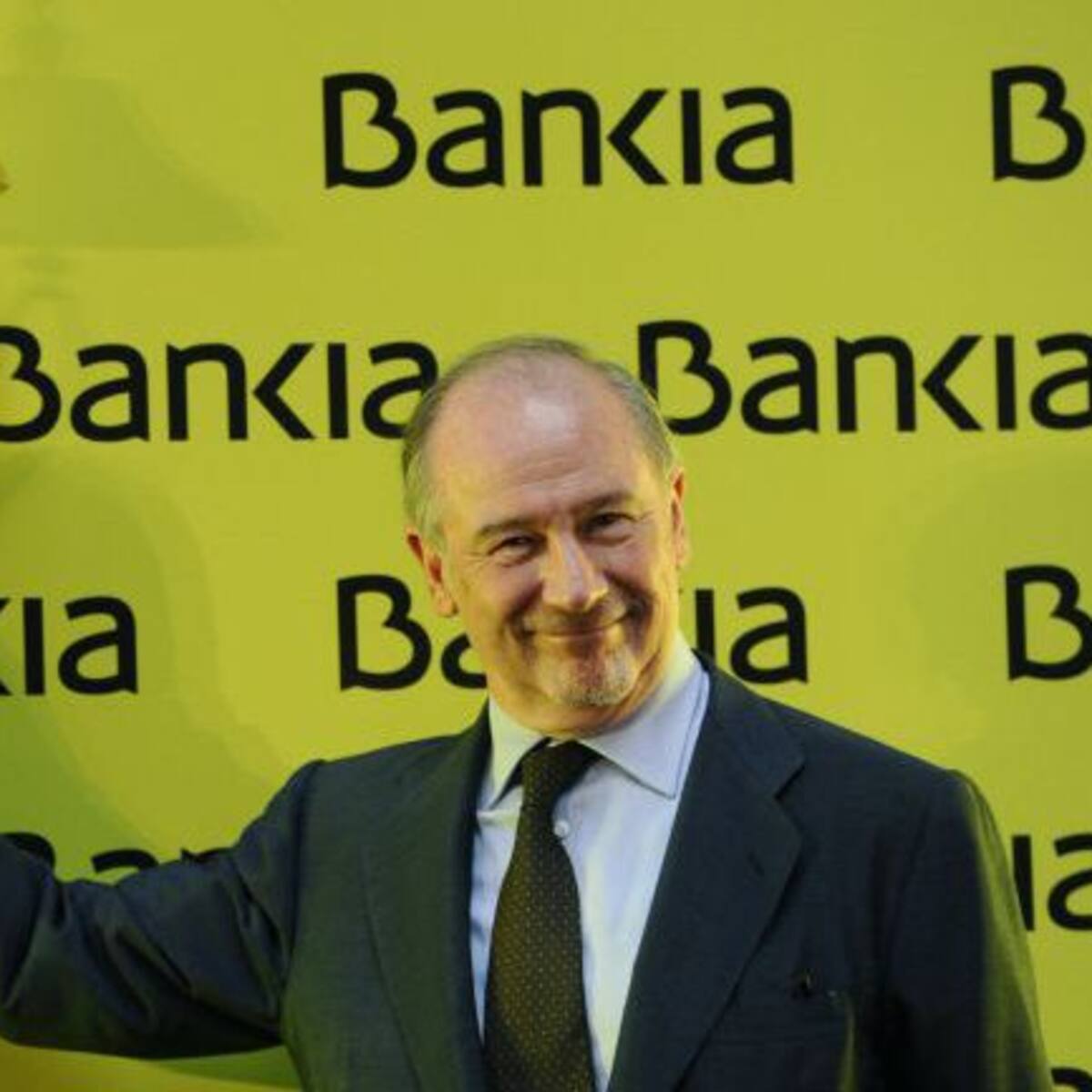 El Supremo delibera si 19 exconsejeros de Caja Madrid van a prisión por las 'black'