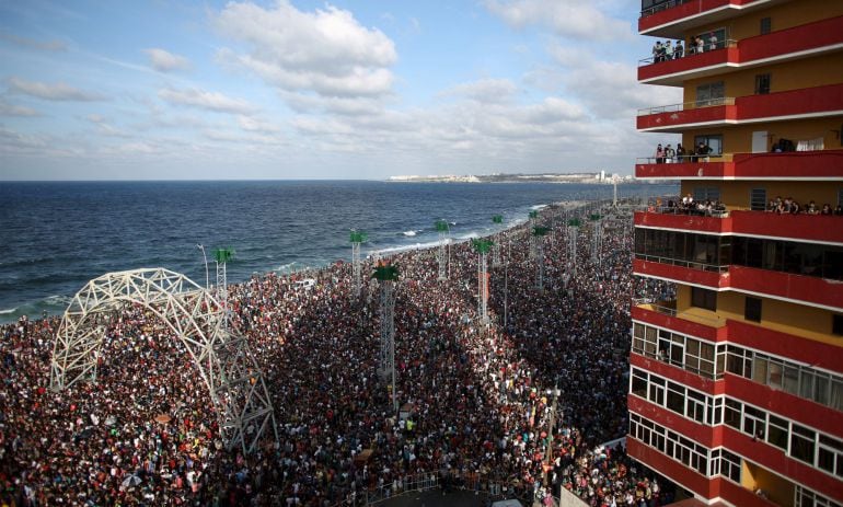 El malecón de La Habana durante el concierto de Major Lazer