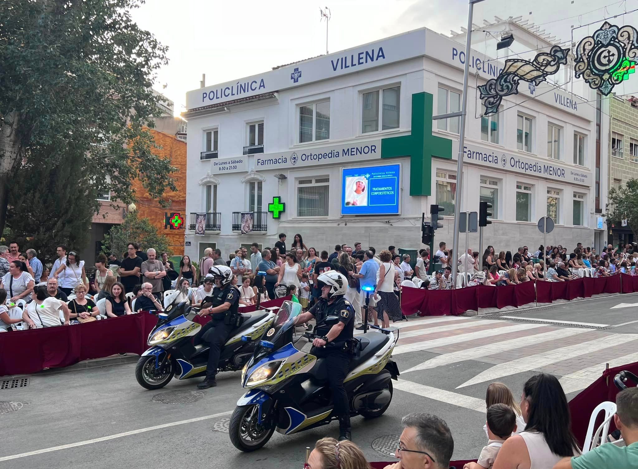 Las motos de la policía local