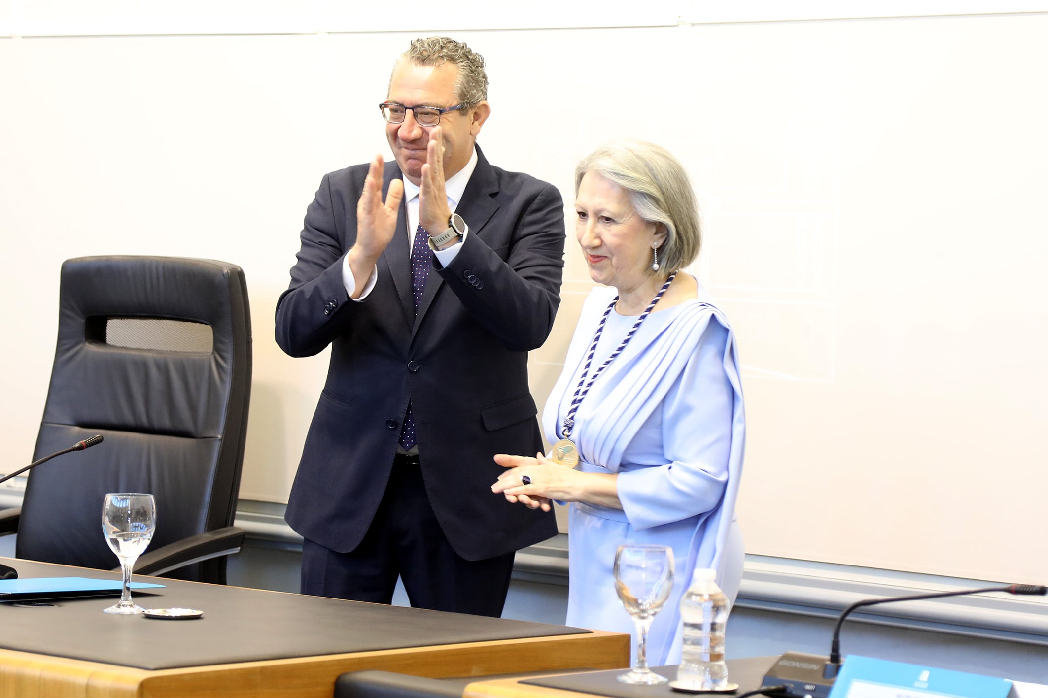 Genoveva Moncho esta domingo en la Diputación de Alicante junto al presidente provincial, Toni Pérez