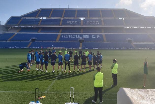 Entrenamiento del Hércules en el Rico Pérez