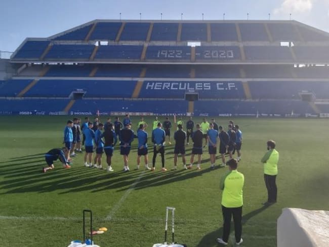 Entrenamiento del Hércules en el Rico Pérez