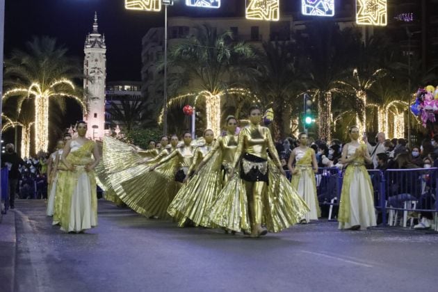 Monento del desfile de la Cabalgata de Reyes Magos de Alicante