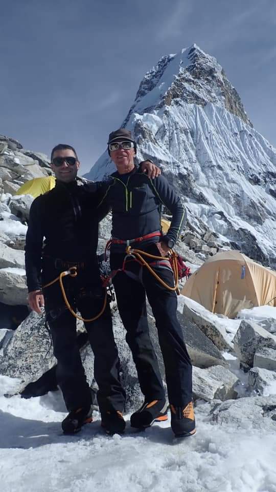 Fotografía con el Ama Dablam de fondo