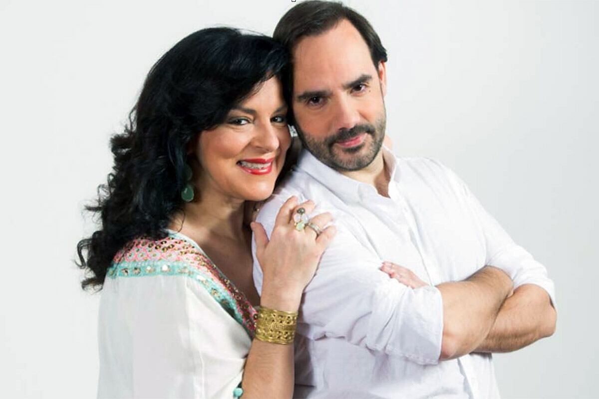 La mezzo-soprano Nancy Fabiola Herrera junto al pianista Rubén Fernández Aguirre