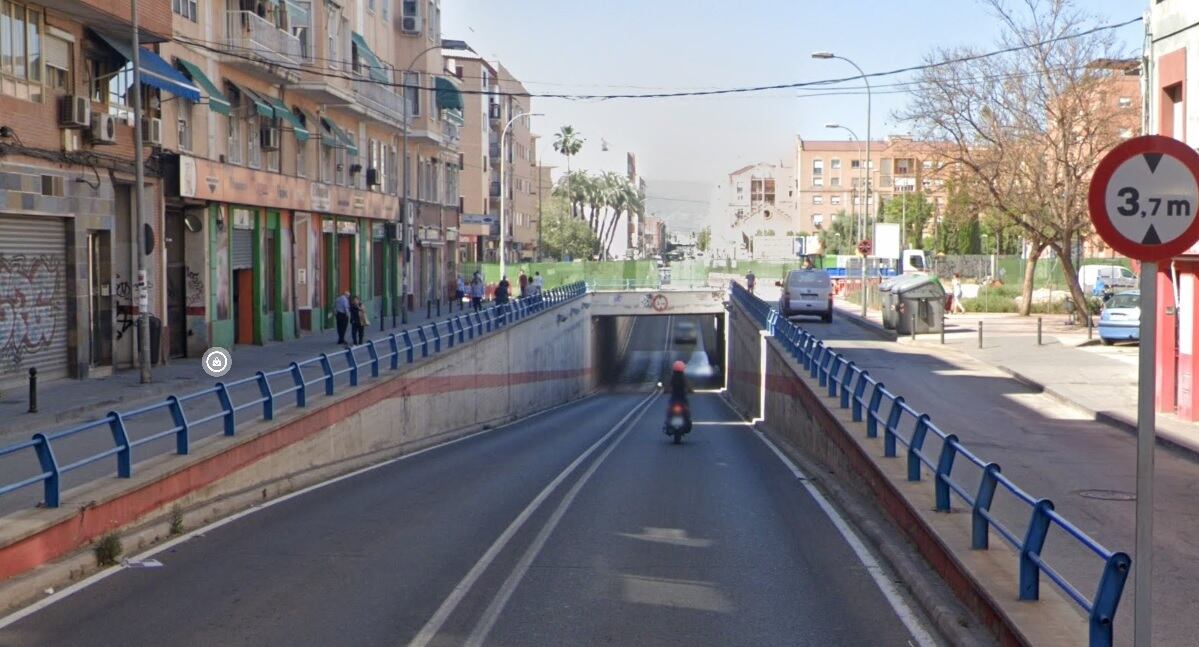 Paso inferior de vehículos en la Avenida Floridablanca