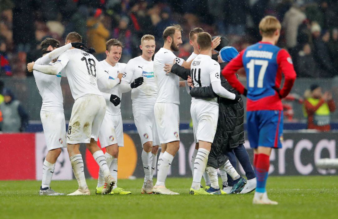Los checos celebran el segundo gol del partido