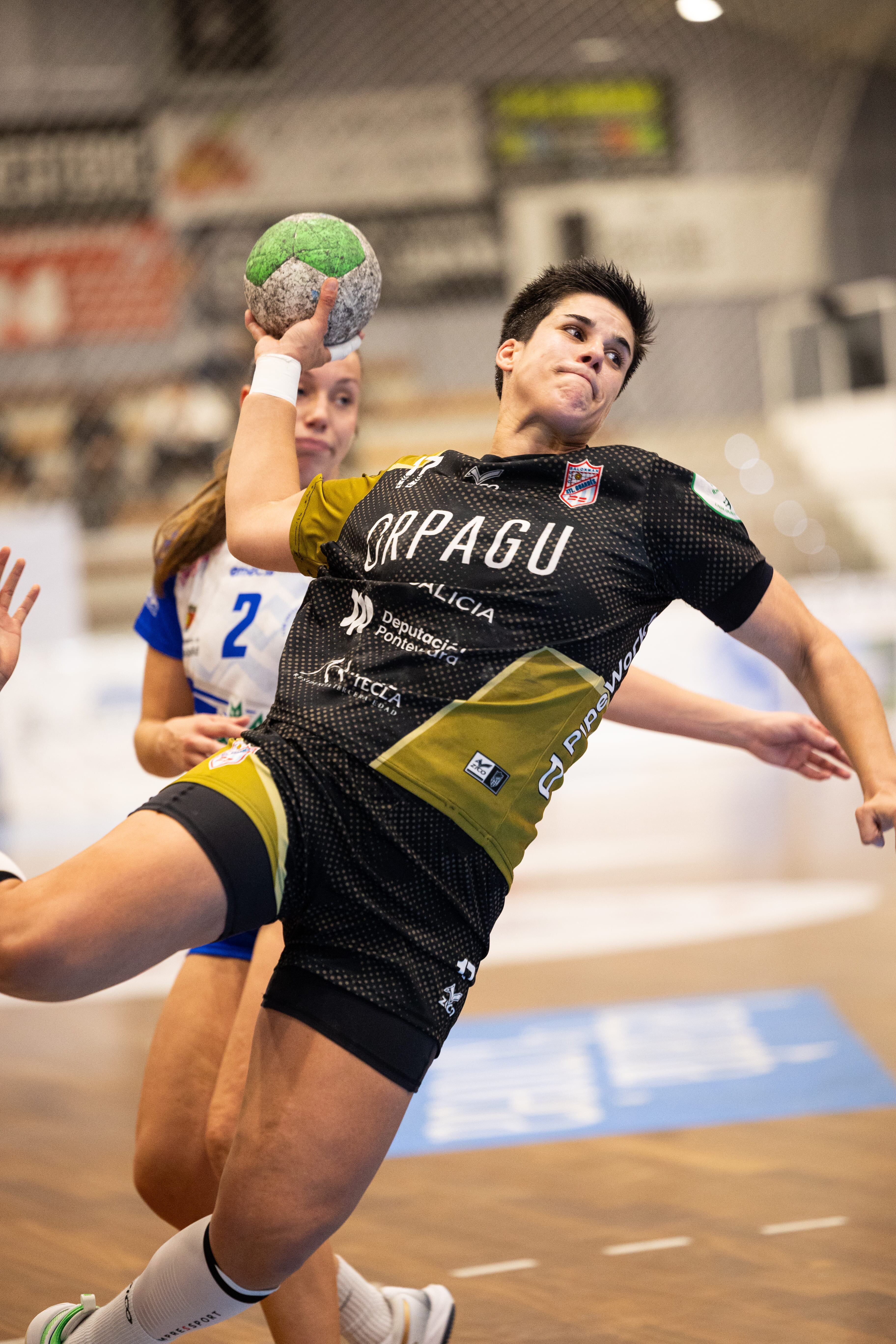 Cristina Cifuentes, durante un partido en A Sangriña