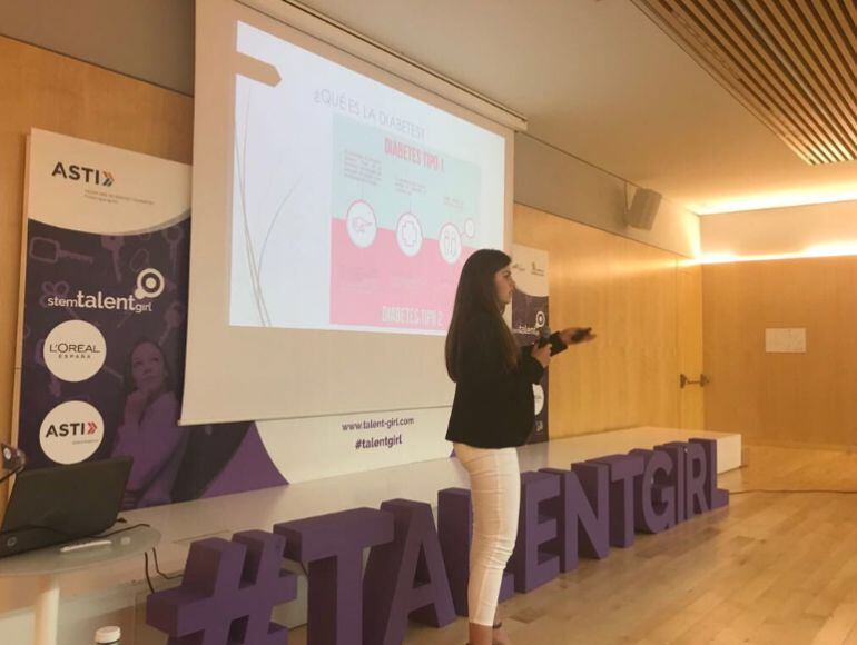 Ruth Zamora presenta su proyecto