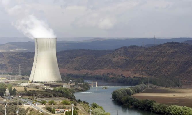 Foto de archivo de la central nuclear de Ascó