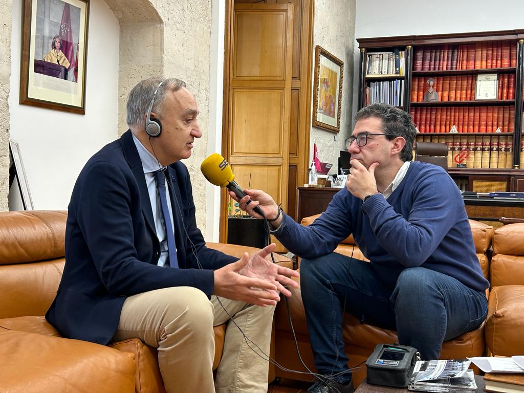 Antonio Largo Cabrerizo analiza la actualidad de la institución universitaria en una entrevista en &#039;Hoy por Hoy Valladolid&#039;