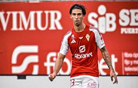 Andrés López con la camiseta del Real Murcia