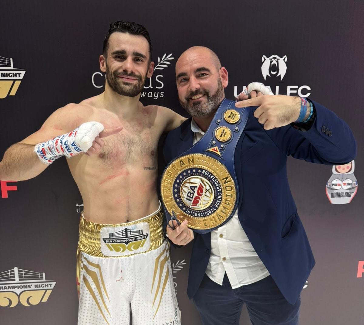 Jose Quiles con el presidente de la Real Federación Española de Boxeo, el también eldense, Felipe Martínez