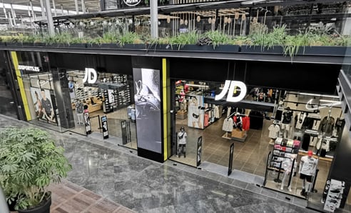 Recreación de la tienda de JD Sports en el centro comercial Open Mall Lanzarote.