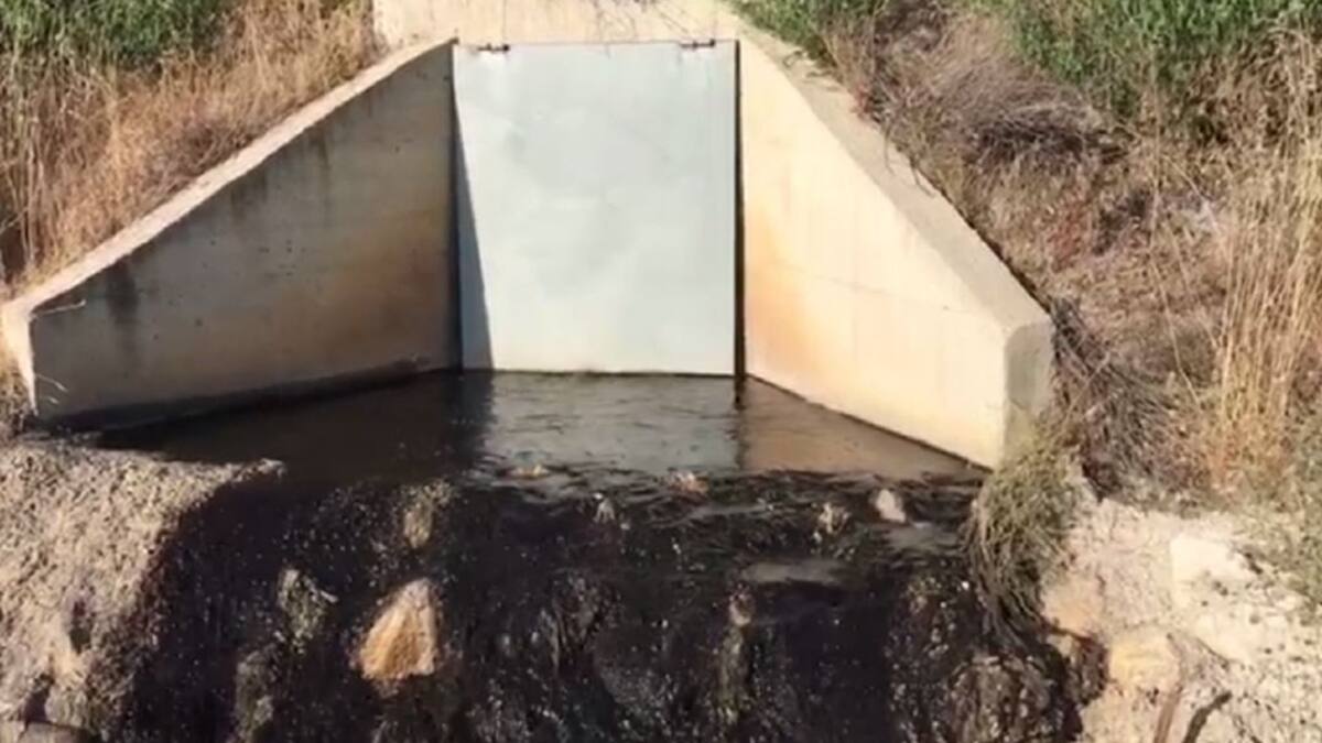 Denuncian a la CHS vertidos de aguas residuales de la industria en Lorca