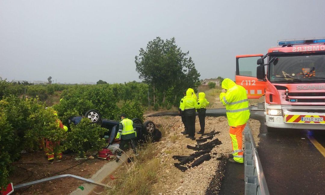 Accidente en N-332 entre Favara y Tavernes de la Valldigna