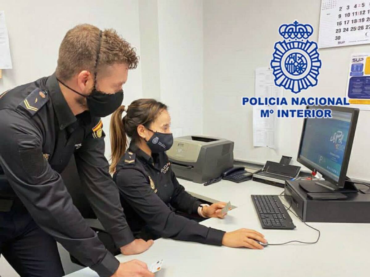 Detenida una empleada de una farmacia por sustraer presuntamente dinero y productos de forma continuada