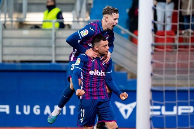 Rahmani celebra el primer gol contra el Villarreal B