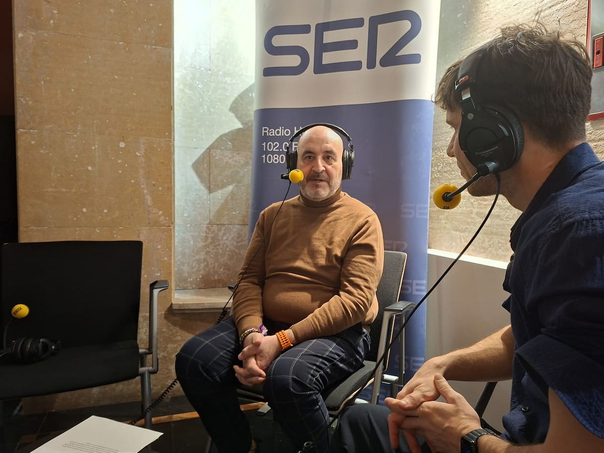 ¿Cuál fue la primera conexión a Internet en la provincia de Huesca?