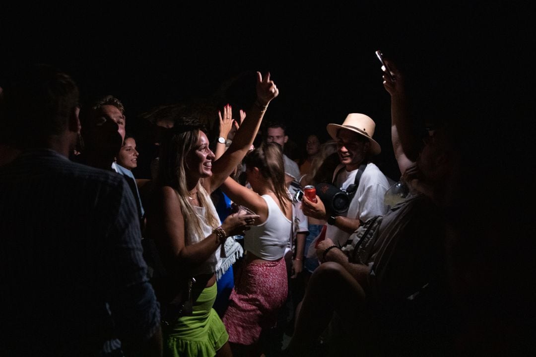 Imagen de archivo de una fiesta en una villa de Ibiza