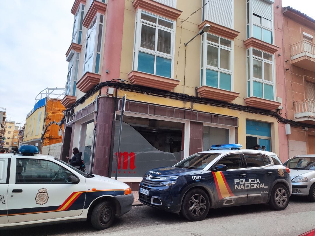 Edificio donde se produjo el presunto asesinato en Linares. Calle Santiago.