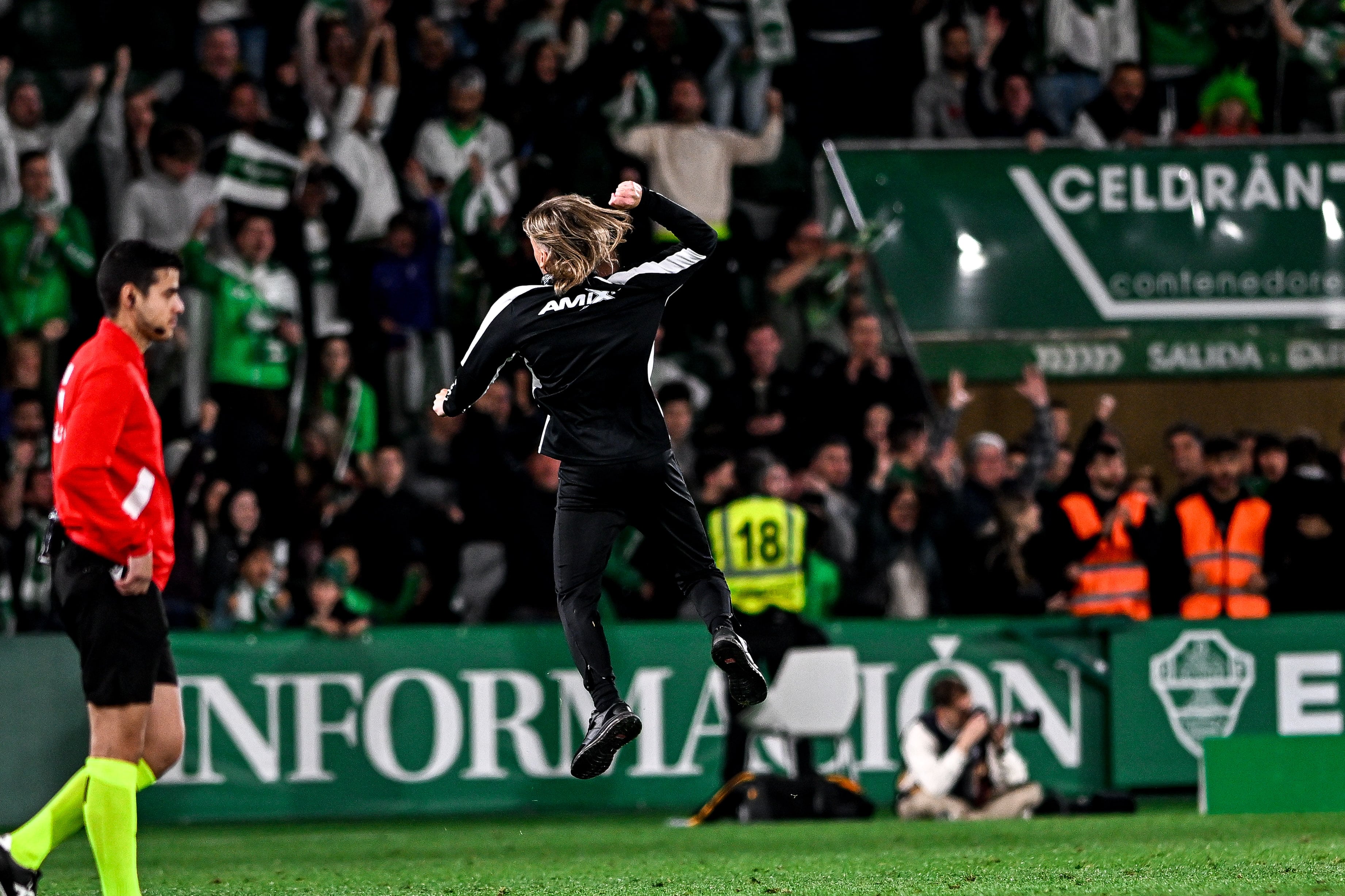 Beccacece celebra la victoria del Elche ante el Albacete la pasada jornada