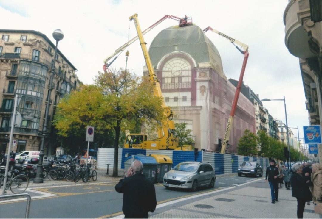 El Teatro de Bellas Artes de Donosti, que la Asociación Hispania Nostra incorporó a la lista roja en 2019, es el que actualmente está en peor estado