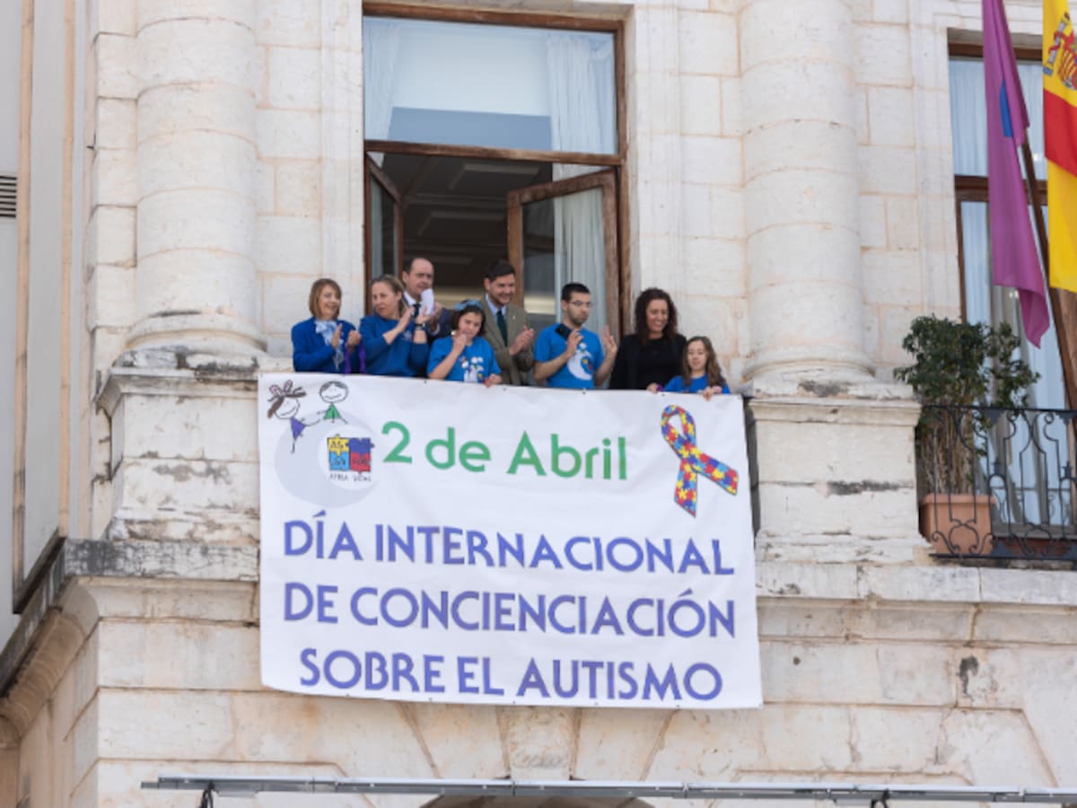 Los menores en Gandia normalizan el autismo frente al estigma y la falta de comprensión de los adultos