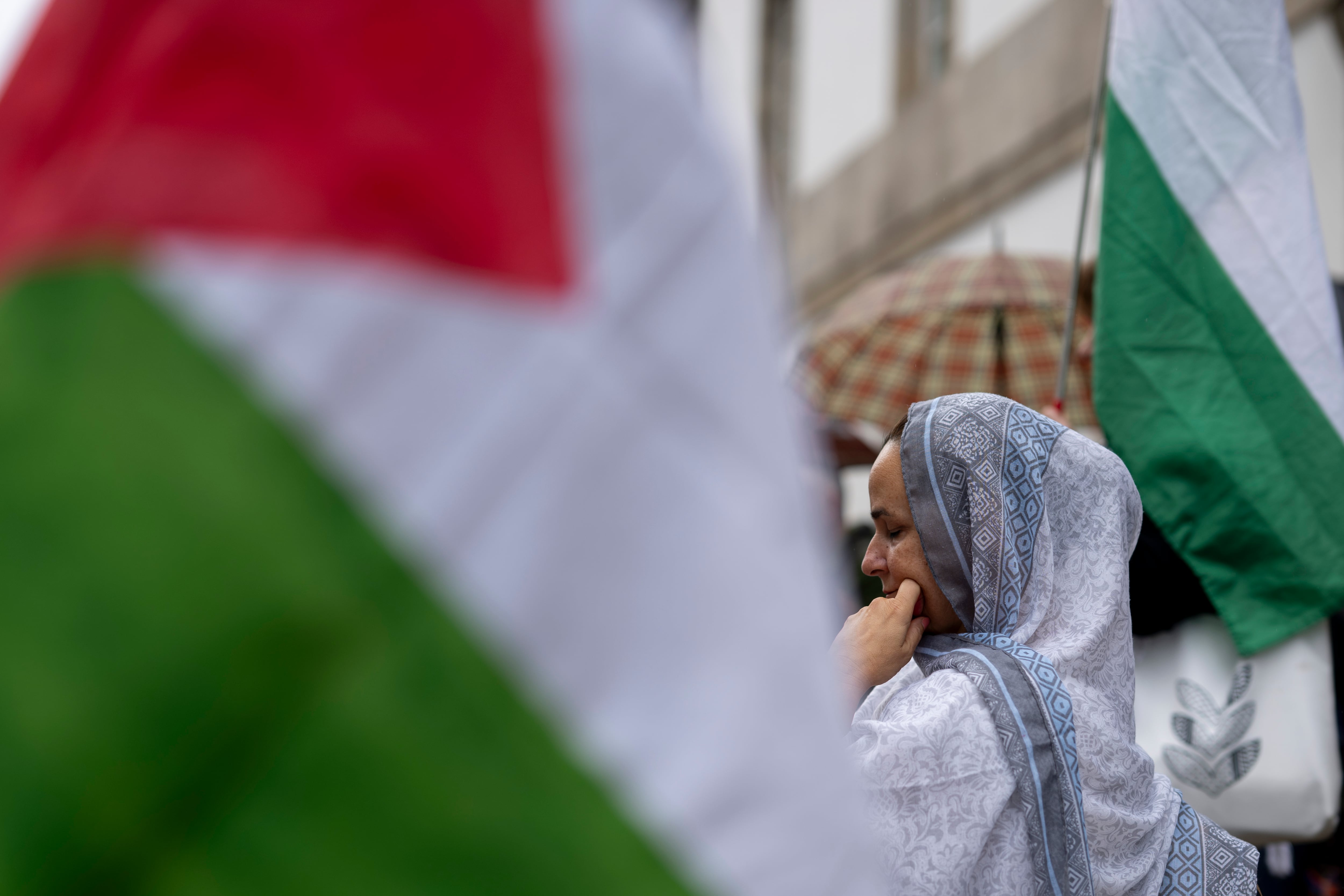 Manifestación convocada por la plataforma &#039;PararLaGuerra.es&#039; en Vigo para homenajear y apoyar el trabajo de los profesionales sanitarios en Gaza y dar apoyo a la Flotilla de la Libertad, este sábado en el Marco de Vigo. 
EFE/Brais Lorenzo

