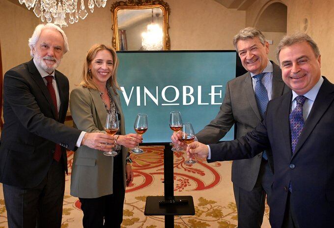 Presentación de Vinoble en el Ayuntamiento de Jerez