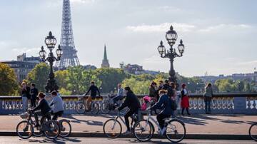 Carlos Moreno, asesor del Ayuntamiento de París: "El coche implica polución y la polución implica coronavirus"