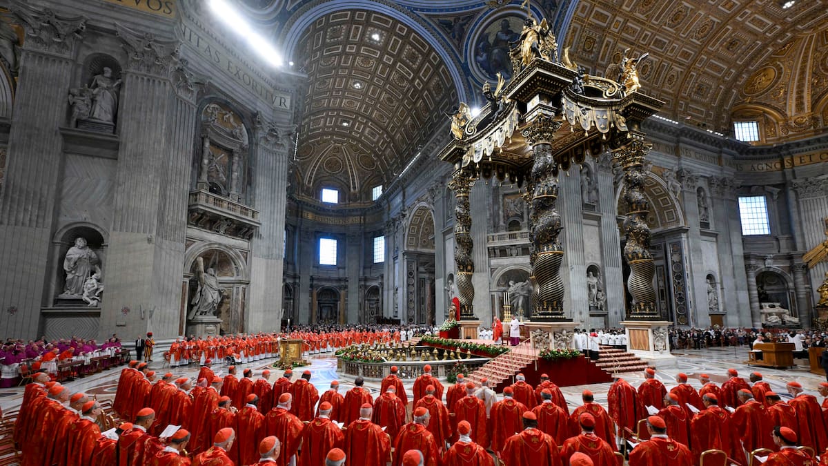 "Creo que será breve": un experto vaticina cuándo será más probable que salga el nuevo papa