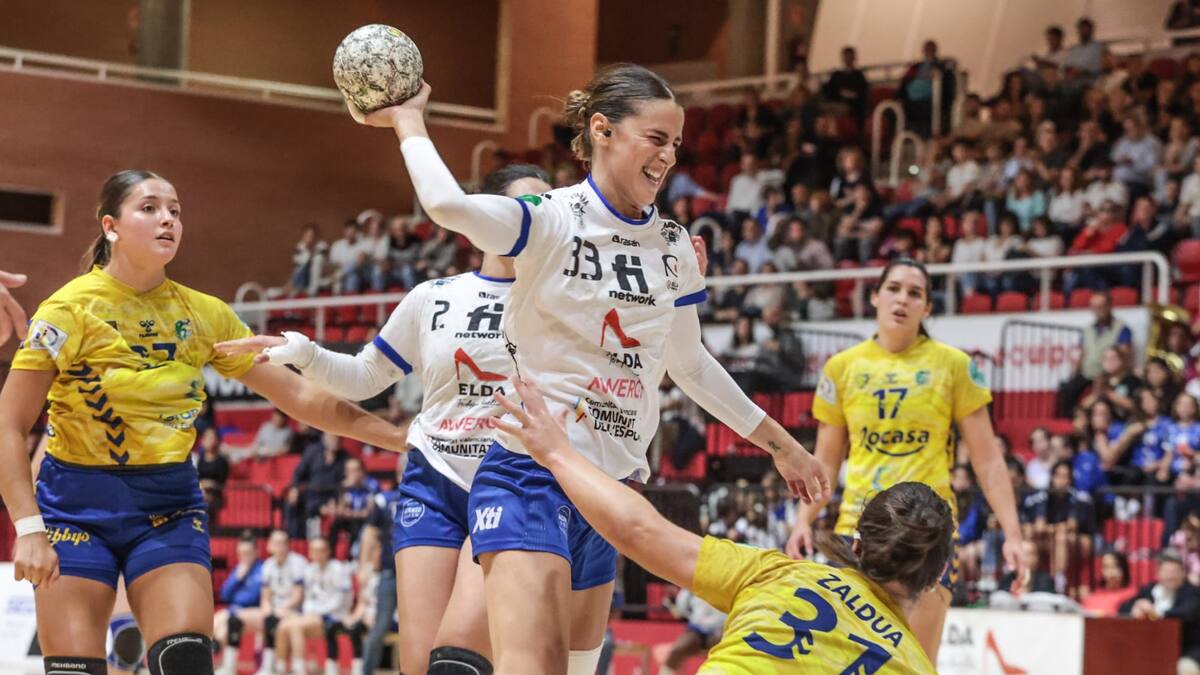 El Elda Prestigio da un bocado a la permanencia tras ganar al Rocasa Gran Canaria (29-26)