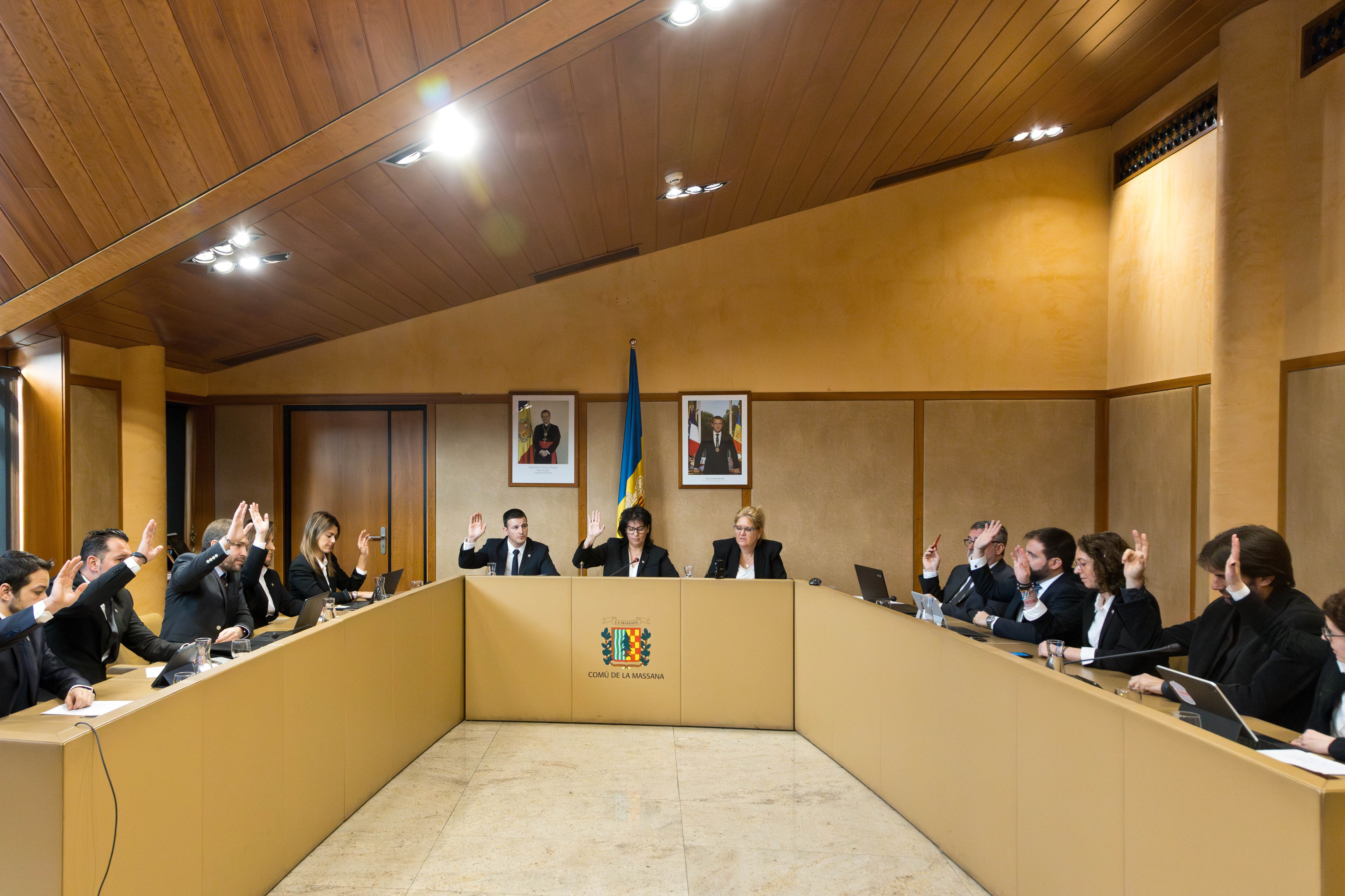 Votació de les propostes dins l'ordre del dia de la primera sessió del comú de la Massana del nou mandat.