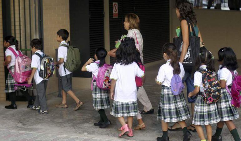 Expertos aconsejan establecer horarios antes de las clases, juegos y evitar agobios para la vuelta al cole