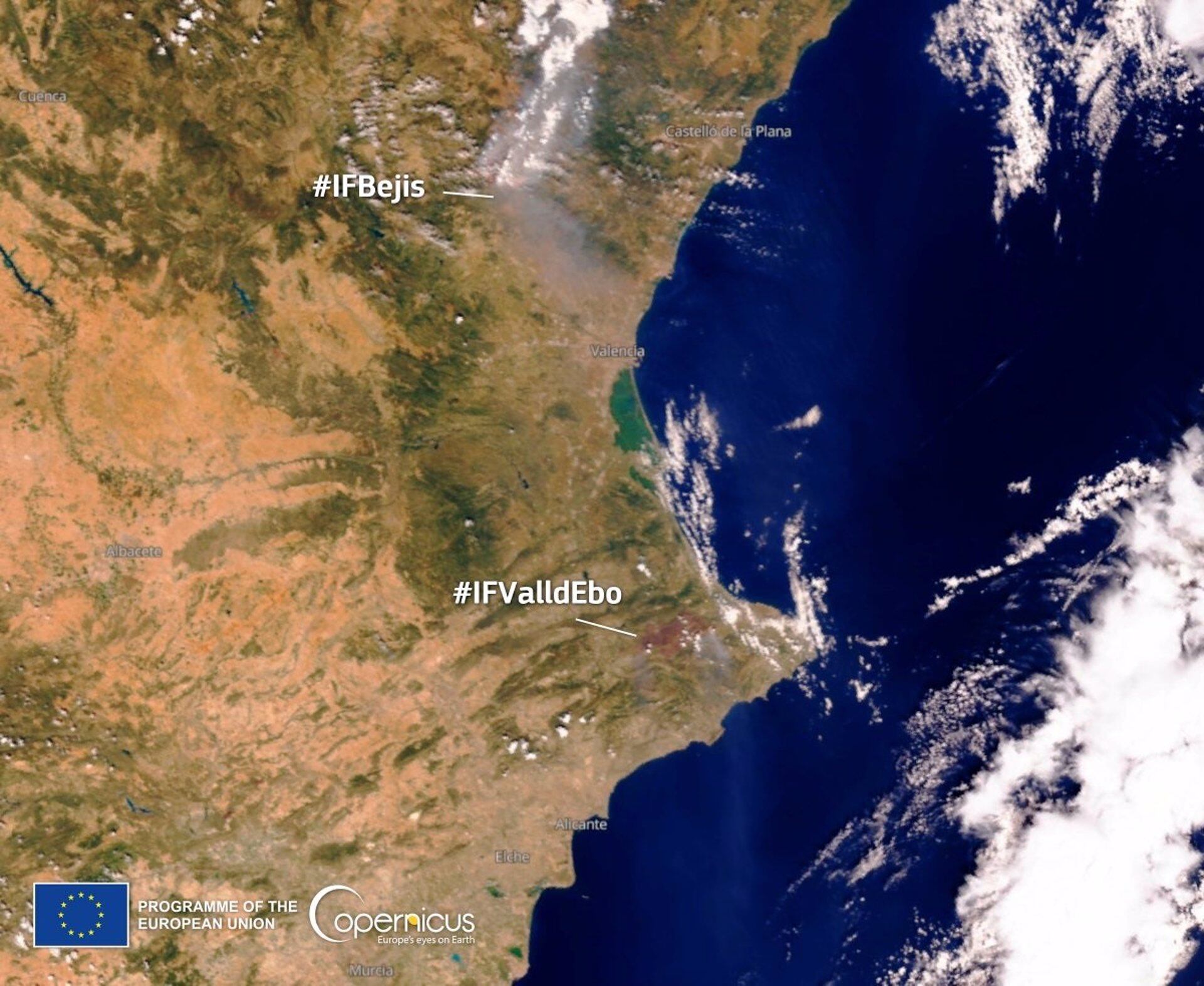 Imagen del satélite Sentinel-3 con el humo de los incendios de Bejís y Vall d&#039;Ebo