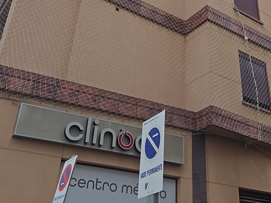 El ayuntamiento ordena el precinto del local, aunque sigue abierto