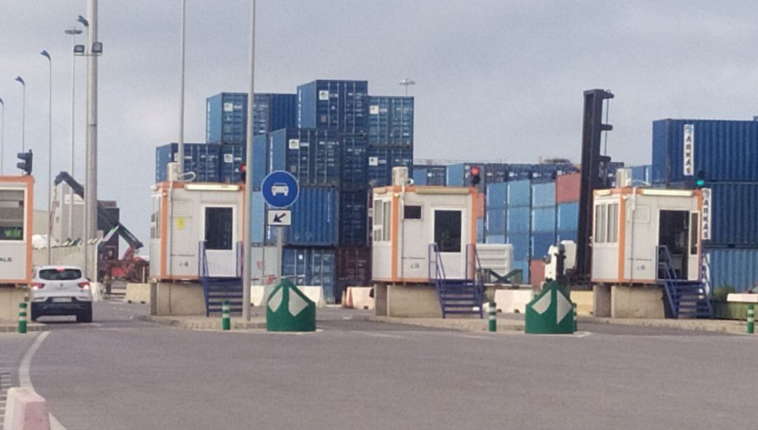 Imagen de los accesos a las terminales del puerto de Castelló.