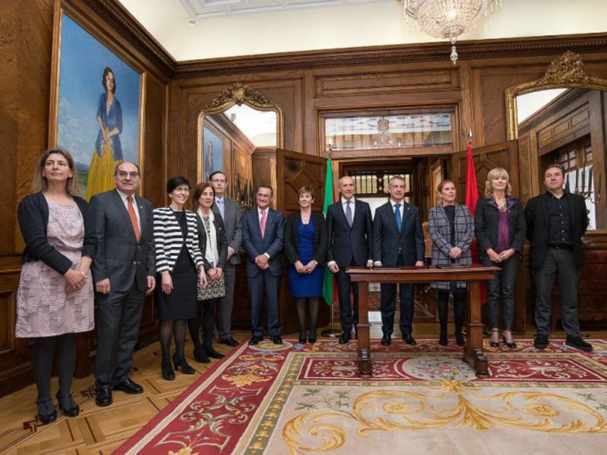 Urkullu y Barkos se alían en defensa de la singularidad vasca y navarra