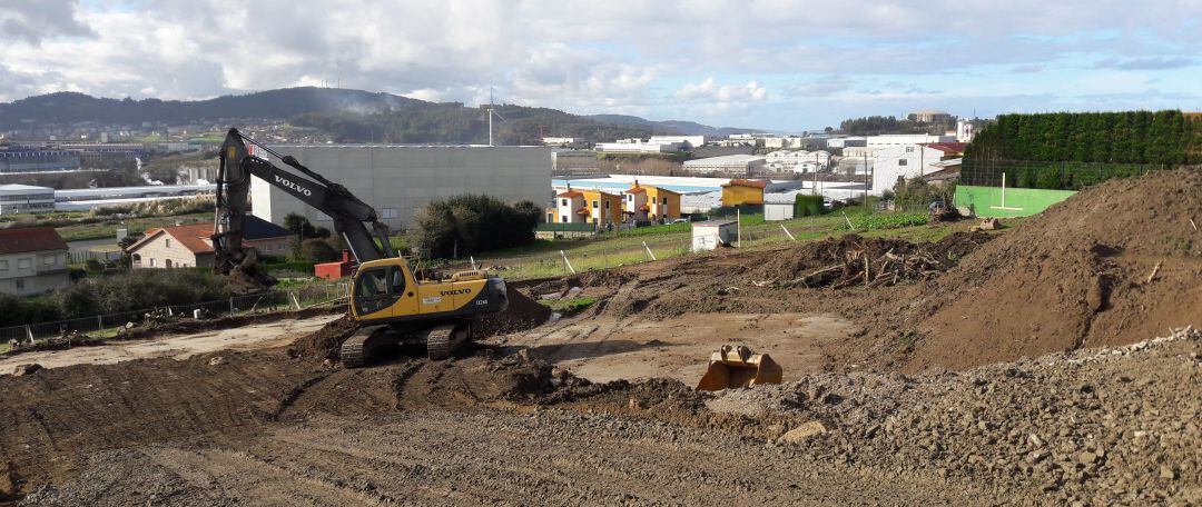 Obras en el centro social de Arteixo