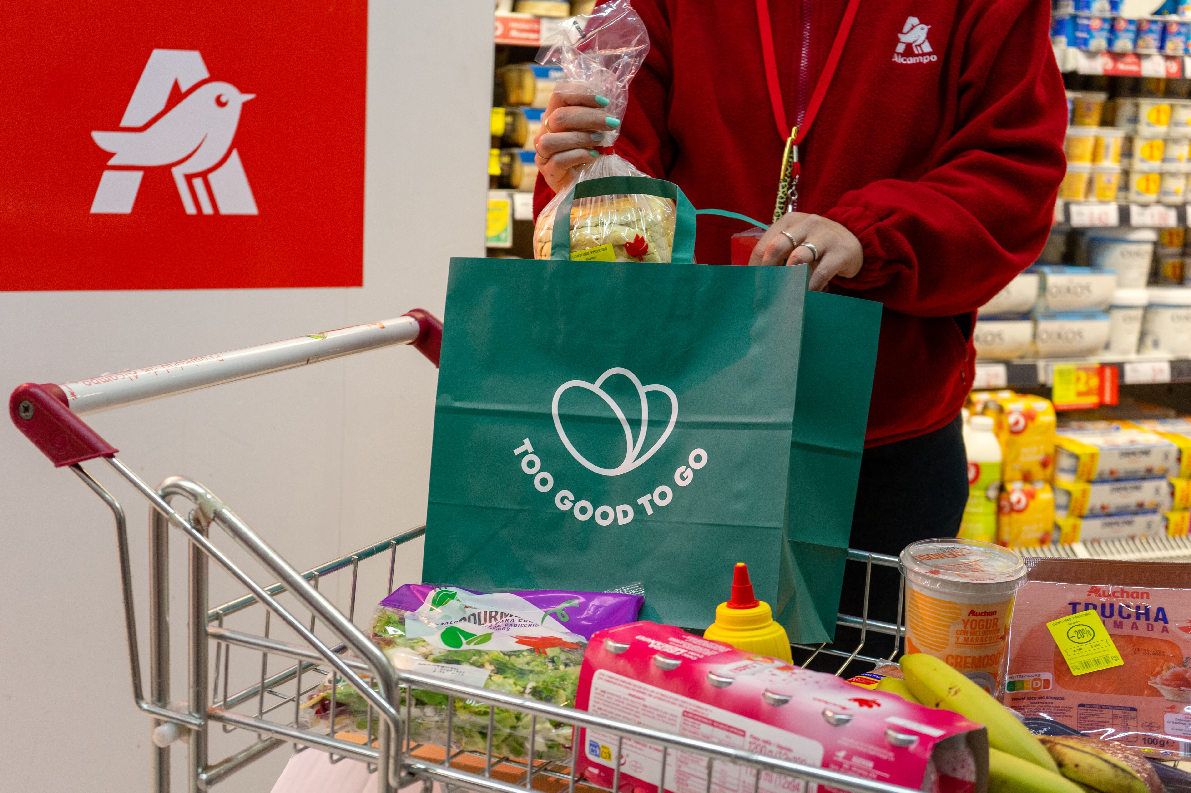 Alcampo lucha contra el desperdicio alimenticio con Too Good To Go