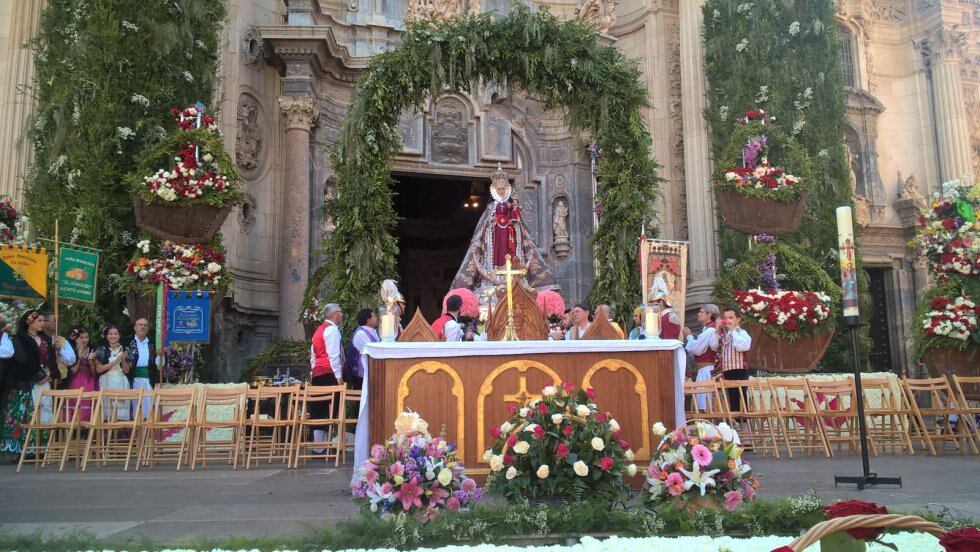 Murcia celebra este lunes la Ofrenda de Flores a la Virgen de la Fuensanta