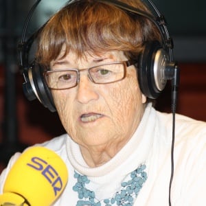 Dolors Bramon, desde Radio Barcelona.