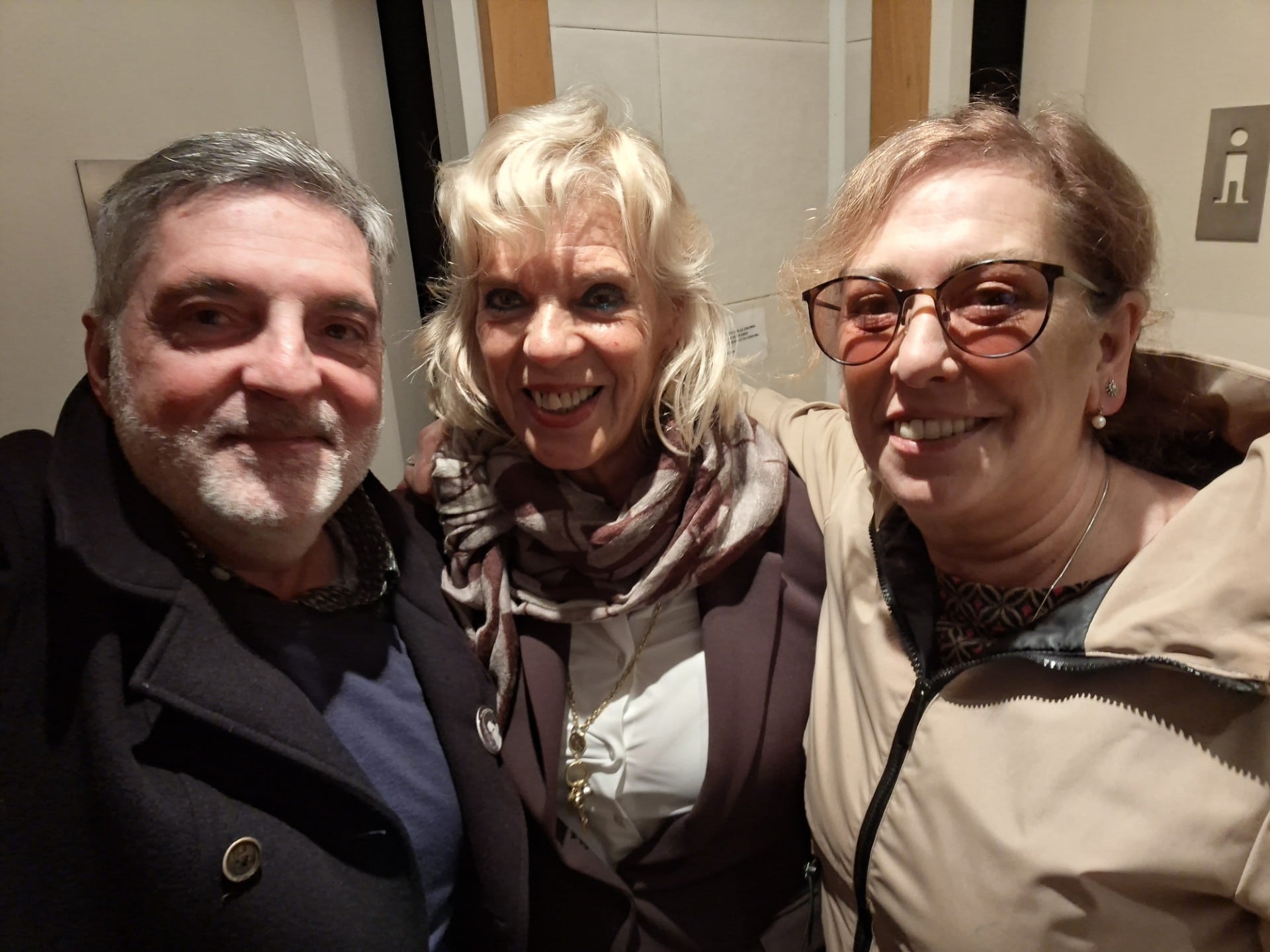 De izquierda a derecha: Juanma Cano, Isabel Santás y Mireia Alonso