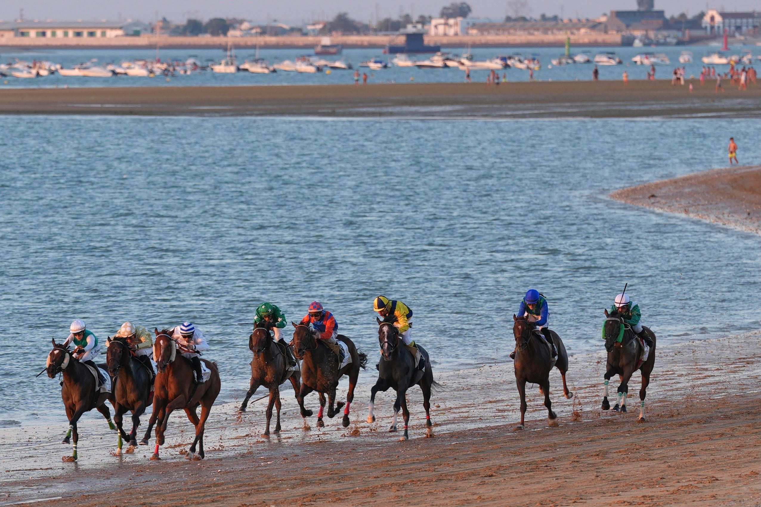 Carreras de caballos en las playas de Sanlúcar de Barrameda