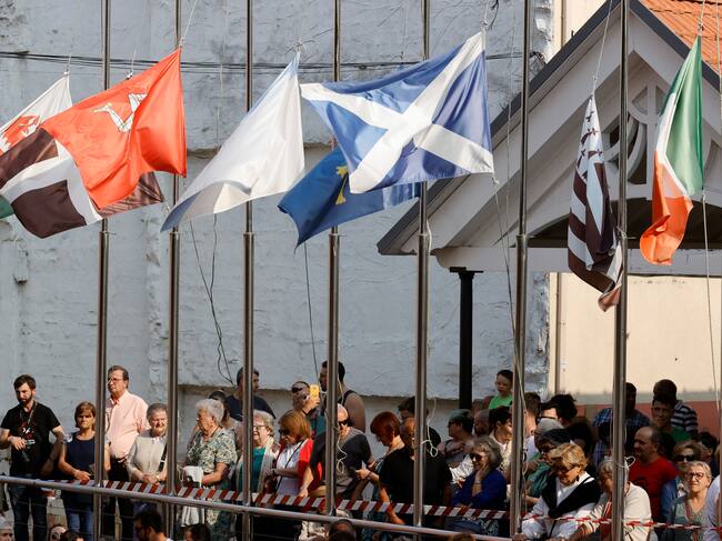 ORTIGUEIERA (GALICIA), 09/07/2023.- Acto inaugural del festival Mundo Celta de Ortigueira que espera una semana de intercambio cultural con las músicas y cultura del mundo celta y que prevé llevar a la pequeña villa de Ortegal unas 80.000 personas. EFE/ Kiko Delgado