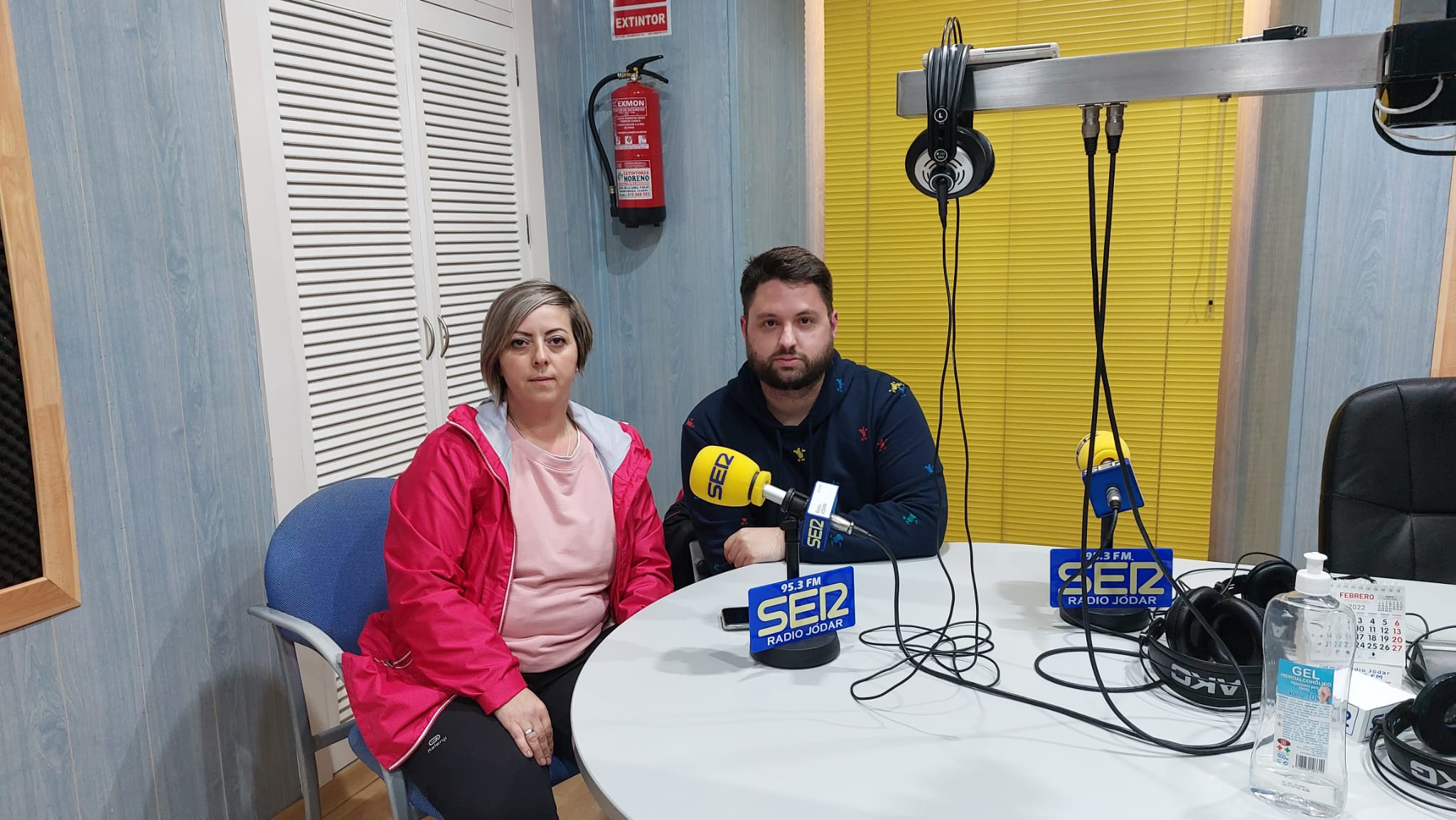 Juani Vílchez, presidenta, y José Antonio Vílchez, monitor durante la entrevista en nuestros estudios