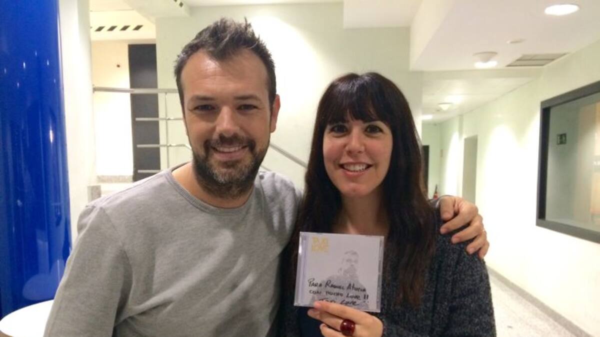 'Ni libre ni ocupado': Taxi Love, el taxista músic