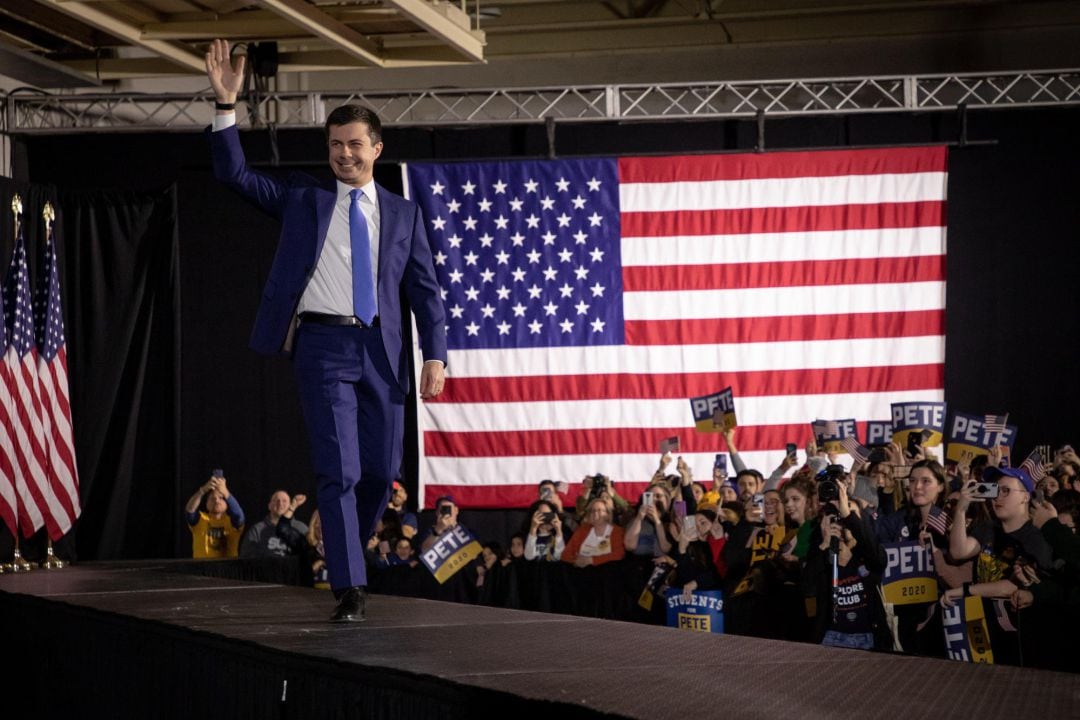 Pete Buttigieg durante los caucus de Iowa