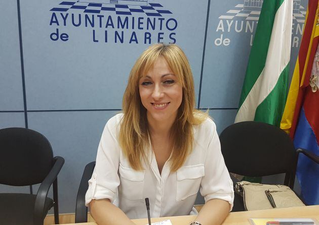 Carmen Domínguez renuncia a su acta de concejala.
